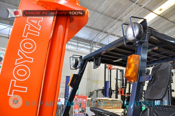 ขายรถโฟล์คลิฟท์มือสอง TOYOTA รุ่น 5FD35-15473 นำเข้าจากประเทศญี่ปุ่น 100\% ไม่เคยใช้งานในไทย