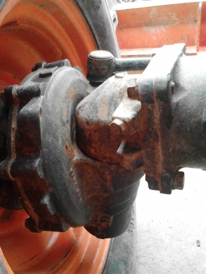 รถไถ 34 แรง เอกสารครบ   อุปกร 2 ชิ้น   ผานหน้ +ผานหลัง   พร้อมใช้ราคาเบา ฯฯฯ  157000  บาท   วันทูคอล 098 668-3479 dtac 094 283-9369 สิทธิ์ คับ