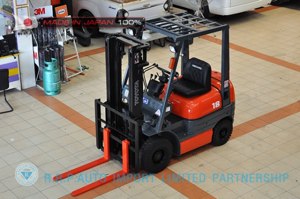 ขายรถโฟล์คลิฟท์มือสอง TOYOTA รุ่น 6FG18-12529 นำเข้าจากประเทศญี่ปุ่น 100\% ไม่เคยใช้งานในไทย