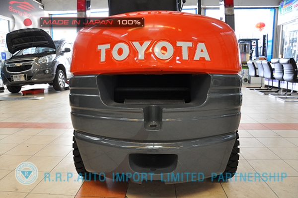 ขายรถโฟล์คลิฟท์มือสอง TOYOTA รุ่น 6FG18-12529 นำเข้าจากประเทศญี่ปุ่น 100\% ไม่เคยใช้งานในไทย