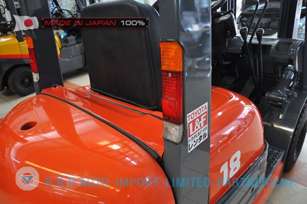 ขายรถโฟล์คลิฟท์มือสอง TOYOTA รุ่น 6FG18-12529 นำเข้าจากประเทศญี่ปุ่น 100\% ไม่เคยใช้งานในไทย