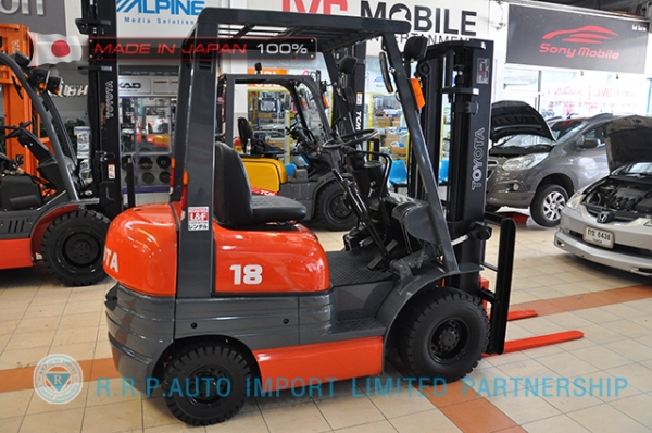 ขายรถโฟล์คลิฟท์มือสอง TOYOTA รุ่น 6FG18-12529 นำเข้าจากประเทศญี่ปุ่น 100\% ไม่เคยใช้งานในไทย