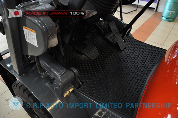 ขายรถโฟล์คลิฟท์มือสอง TOYOTA รุ่น 6FG18-12529 นำเข้าจากประเทศญี่ปุ่น 100\% ไม่เคยใช้งานในไทย