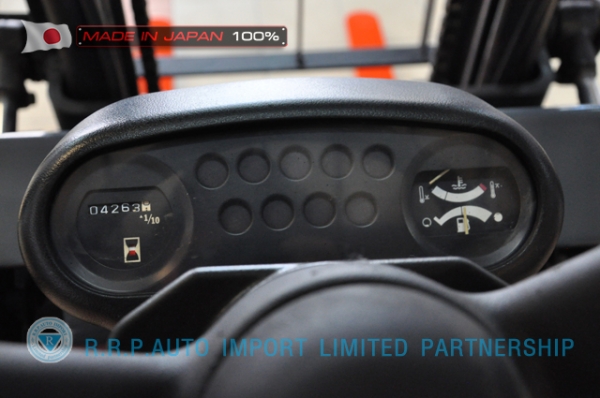 ขายรถโฟล์คลิฟท์มือสอง TOYOTA รุ่น 6FD30-10359 นำเข้าจากประเทศญี่ปุ่น 100\% ไม่เคยใช้งานในไทย