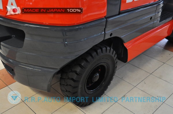 ขายรถโฟล์คลิฟท์มือสอง TOYOTA รุ่น 6FD30-10359 นำเข้าจากประเทศญี่ปุ่น 100\% ไม่เคยใช้งานในไทย