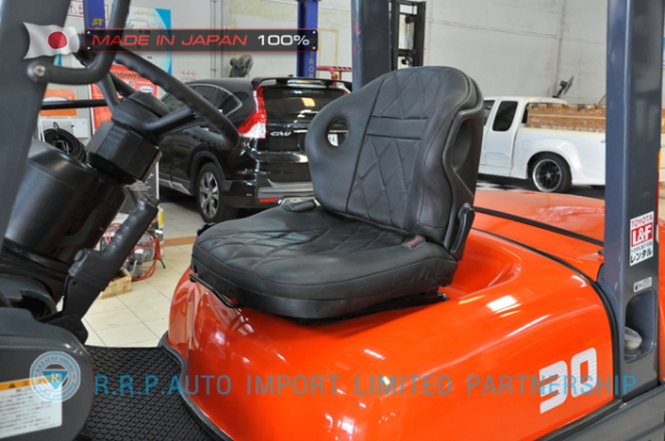 ขายรถโฟล์คลิฟท์มือสอง TOYOTA รุ่น 6FD30-10359 นำเข้าจากประเทศญี่ปุ่น 100\% ไม่เคยใช้งานในไทย