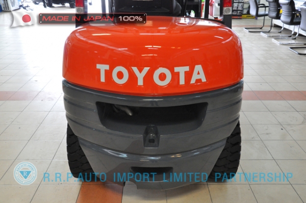 ขายรถโฟล์คลิฟท์มือสอง TOYOTA รุ่น 6FD30-10359 นำเข้าจากประเทศญี่ปุ่น 100\% ไม่เคยใช้งานในไทย