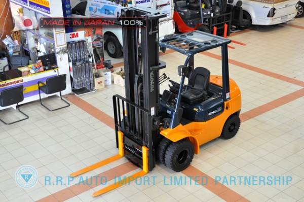 ขายรถโฟล์คลิฟท์มือสอง TOYOTA รุ่น 7FD25-18372 นำเข้าจากประเทศญี่ปุ่น 100\% ไม่เคยใช้งานในไทย