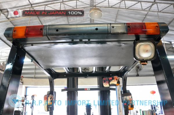 ขายรถโฟล์คลิฟท์มือสอง TOYOTA รุ่น 7FD25-18372 นำเข้าจากประเทศญี่ปุ่น 100\% ไม่เคยใช้งานในไทย