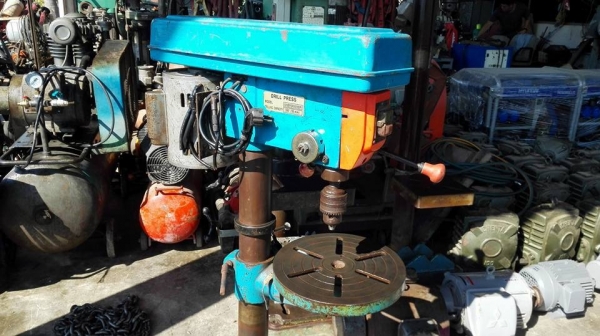 ** ไปอยู่ลพบุรี ** สว่านแท่น 5/8"(16mm) มอเตอร์ Toshiba 1/2 HP 220V พร้อมใช้ ** ไปอยู่ลพบุรี ** สว่านแท่น 5/8"(16mm) มอเตอร์ Toshiba 1/2 HP 220V พร้อมใช้