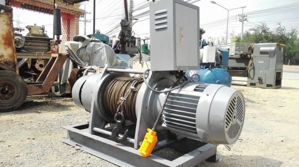 ** SOLD ** กว้านสลิง 3000 kg ไฟ 380V พร้อมใช้ ** SOLD ** กว้านสลิง 3000 kg ไฟ 380V พร้อมใช้