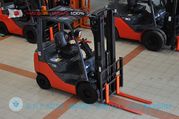 ขายรถโฟล์คลิฟท์มือสอง TOYOTA รุ่น 8FG15-13765 นำเข้าจากประเทศญี่ปุ่น 100\% ไม่เคยใช้งานในไทย