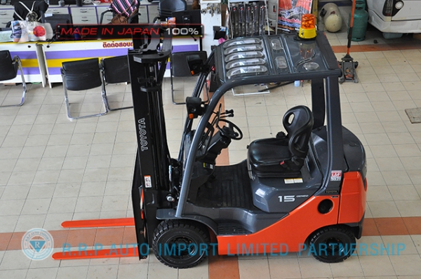 ขายรถโฟล์คลิฟท์มือสอง TOYOTA รุ่น 8FG15-13765 นำเข้าจากประเทศญี่ปุ่น 100\% ไม่เคยใช้งานในไทย
