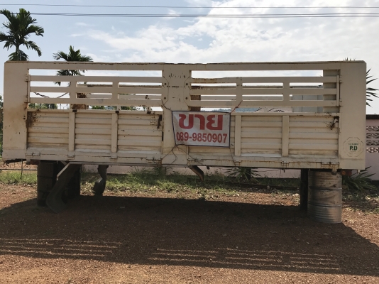 กระบะไม่ดั้ม