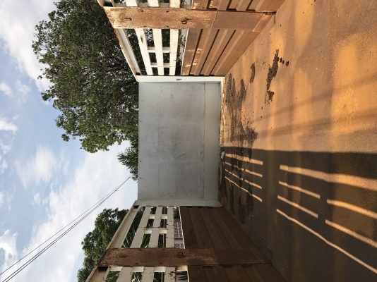 กระบะไม่ดั้ม