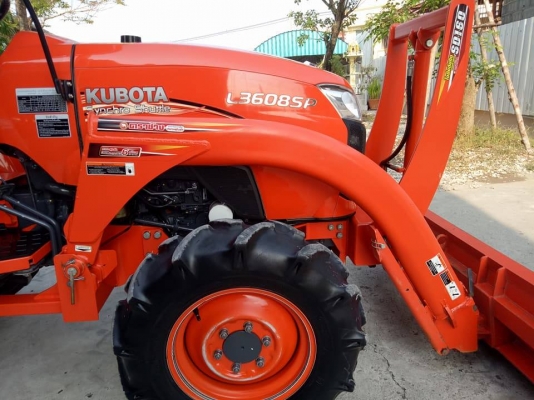 คูโบต้า L3608SP 4 WD  พร้อมใบมีดตราช้าง ตัดหญ้าใหม่ สีเดิมๆ 100 เปอร์เซ็น