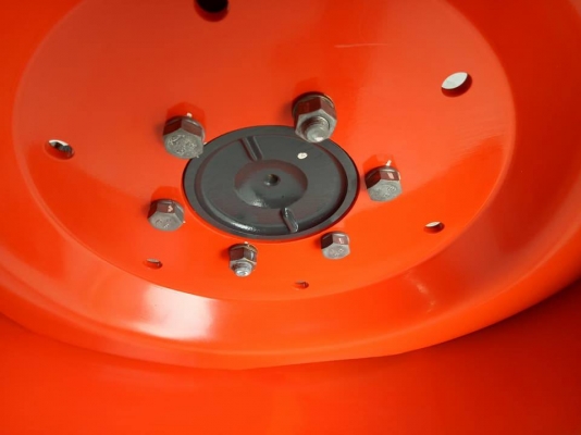 คูโบต้า L3608SP 4 WD  พร้อมใบมีดตราช้าง ตัดหญ้าใหม่ สีเดิมๆ 100 เปอร์เซ็น