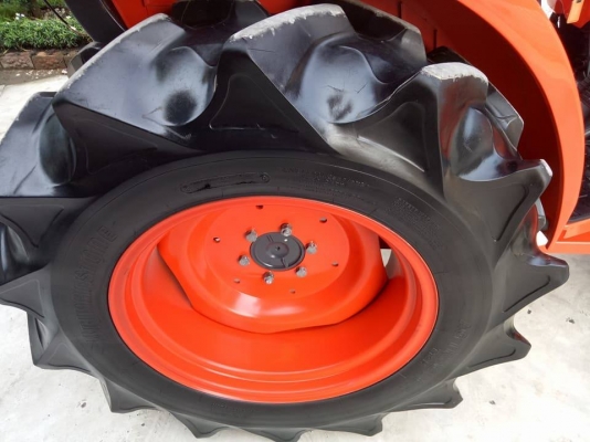 คูโบต้า L3608SP 4 WD  พร้อมใบมีดตราช้าง ตัดหญ้าใหม่ สีเดิมๆ 100 เปอร์เซ็น