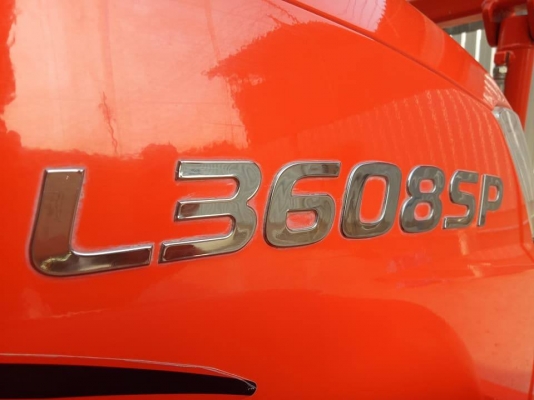 คูโบต้า L3608SP 4 WD  พร้อมใบมีดตราช้าง ตัดหญ้าใหม่ สีเดิมๆ 100 เปอร์เซ็น