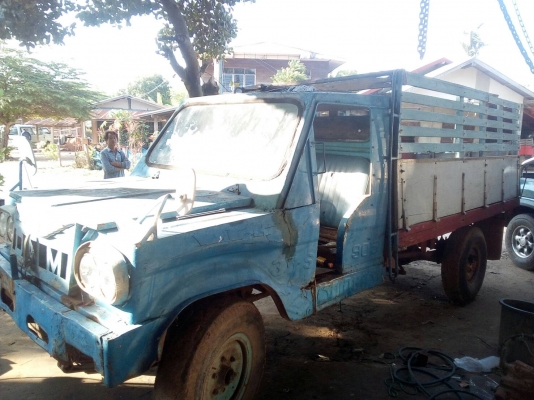 ขายด่วนลดสุดๆ อีแต๋นหัวยาว เครื่อง ISUZU 74 แรงม้าคัดซีส์ หน้า 4 เพลาลอย แหนบสองชั้น