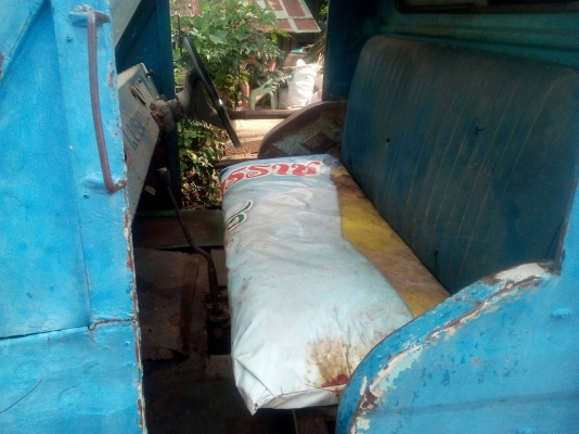 ขายด่วนลดสุดๆ อีแต๋นหัวยาว เครื่อง ISUZU 74 แรงม้าคัดซีส์ หน้า 4 เพลาลอย แหนบสองชั้น ขายด่วนลดสุดๆ อีแต๋นหัวยาว เครื่อง ISUZU 74 แรงม้าคัดซีส์ หน้า 4 เพลาลอย แหนบสองชั้น