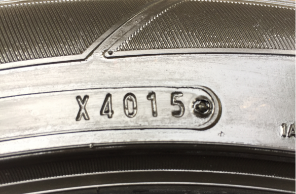 ยาง Dunlop 215 55 17 ปลายปี15 ดอกเต็ม ใช้ยาว ราคาไม่แพง