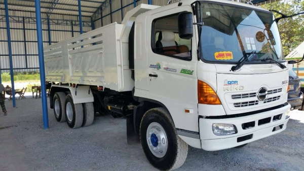 ขายสิบล้อดัมพ์ Hino mega FM1J เครื่อง 220 แรง ปี 47 มีระบบลากพ่วง ทะเบียนพร้อม