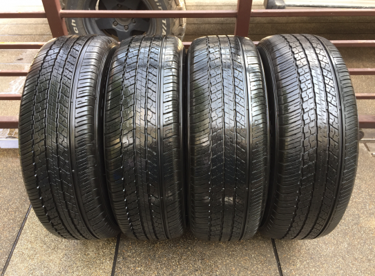 ยาง Dunlop 225 65 17 ปี15 ดอกเต็ม ใช้ยาว ราคาไม่แพง