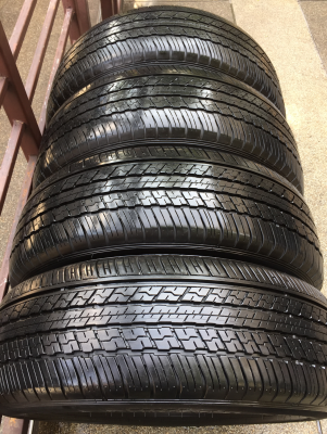 ยาง Dunlop 225 65 17 ปี15 ดอกเต็ม ใช้ยาว ราคาไม่แพง