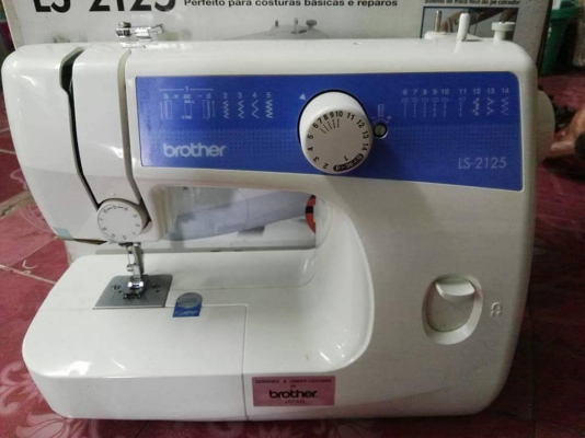 3400 บ. ส่งฟรี083-2000058  LINE ID: line832923 จักรเย็บผ้า brather กระเป่าหิ้ว ใช้ไฟบ้าน 220 V. มีลายต่างๆ14 ลาย เย็บผ้าหนาได้เครื่องใหม่แทบไม่ได้ใช้เลย