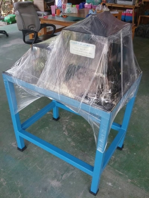 โปรโมชั่น เครื่องจักรใหม่ ขายเพียง 60,000 เครื่องดัดเหล็กเส้น และ รีดเหล็กแบน ในเครื่องเดียวกัน Stoker Concast India ซื้อมาใหม่ นำเข้า ปี 2013 ราคา 2 แสน รีดแผ่นได้หน้ากว้างถึง 150 mm.(6") และ ดัดเหล็กเส้นได้โตเกิน 1" ลูกกลิ้งปรับระยะกดดัดได้ ชุ