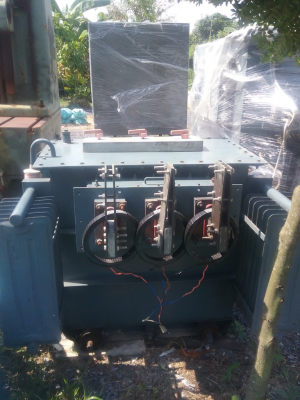 ขาย 5 หมื่น STOKER CONCAST หม้อแปลง 3 เฟส 160 kva+ ตู้ควบคุม Busbar+ชุดควบคุมหม้อแปลง น้ำหนัก 1.5 ตัน มาขนเอาเอง .............................................................................................................................................. ขาย 5 หมื่น STOKER CONCAST หม้อแปลง 3 เฟส 160 kva+ ตู้ควบคุม Busbar+ชุดควบคุมหม้อแปลง น้ำหนัก 1.5 ตัน มาขนเอาเอง ..............................................................................................................................................