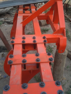 ขายลิเปอร์ (ขาขูดหญ้าในร่องอ้อย) และคาดสัปปริงใช้ร่วมกับลิปเปอร์(หนวดกุ้ง) ขายลิเปอร์ (ขาขูดหญ้าในร่องอ้อย) และคาดสัปปริงใช้ร่วมกับลิปเปอร์(หนวดกุ้ง)