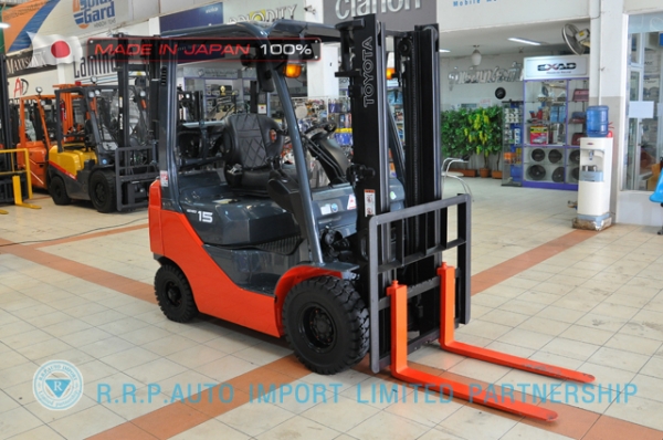 ขายรถโฟล์คลิฟท์มือสอง TOYOTA รุ่น 8FGL15-35897 นำเข้าจากประเทศญี่ปุ่น 100\% ไม่เคยใช้งานในไทย