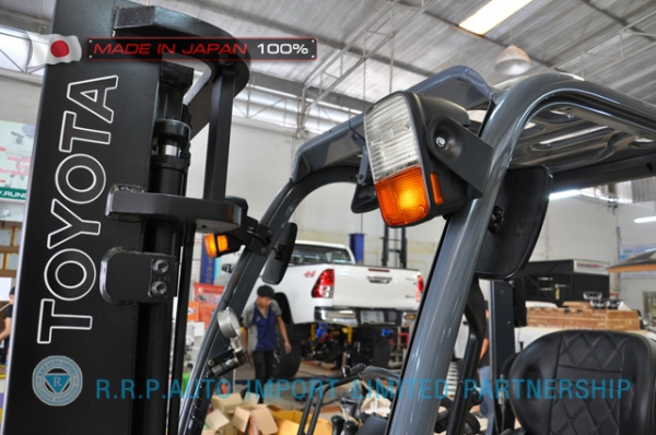 ขายรถโฟล์คลิฟท์มือสอง TOYOTA รุ่น 8FGL15-35897 นำเข้าจากประเทศญี่ปุ่น 100\% ไม่เคยใช้งานในไทย