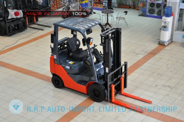 ขายรถโฟล์คลิฟท์มือสอง TOYOTA รุ่น 8FGL15-35897 นำเข้าจากประเทศญี่ปุ่น 100\% ไม่เคยใช้งานในไทย