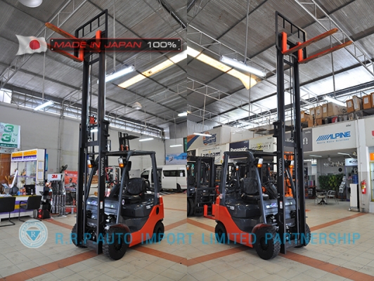 ขายรถโฟล์คลิฟท์มือสอง TOYOTA รุ่น 8FG15-13266 นำเข้าจากประเทศญี่ปุ่น 100\% ไม่เคยใช้งานในไทย