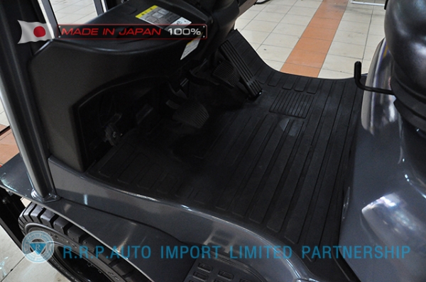 ขายรถโฟล์คลิฟท์มือสอง TOYOTA รุ่น 8FD15-33144 นำเข้าจากประเทศญี่ปุ่น 100\% ไม่เคยใช้งานในไทย