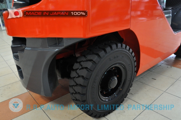 ขายรถโฟล์คลิฟท์มือสอง TOYOTA รุ่น 8FD20-14873 นำเข้าจากประเทศญี่ปุ่น 100\% ไม่เคยใช้งานในไทย