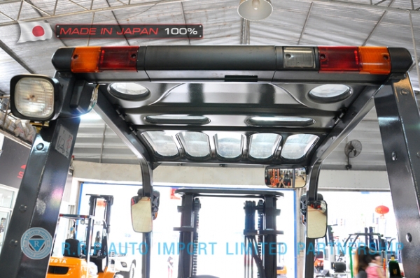 ขายรถโฟล์คลิฟท์มือสอง TOYOTA รุ่น 8FD20-14873 นำเข้าจากประเทศญี่ปุ่น 100\% ไม่เคยใช้งานในไทย