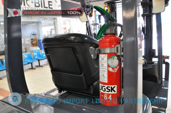 ขายรถโฟล์คลิฟท์มือสอง TOYOTA รุ่น 8FD20-14873 นำเข้าจากประเทศญี่ปุ่น 100\% ไม่เคยใช้งานในไทย