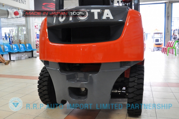 ขายรถโฟล์คลิฟท์มือสอง TOYOTA รุ่น 8FD20-14873 นำเข้าจากประเทศญี่ปุ่น 100\% ไม่เคยใช้งานในไทย