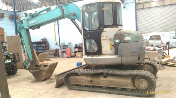 รถแบคโฮ KOBELCO SK75UR รถนำเข้ายังเคยใช้ในไทย รถแบคโฮ KOBELCO SK75UR รถนำเข้ายังเคยใช้ในไทย