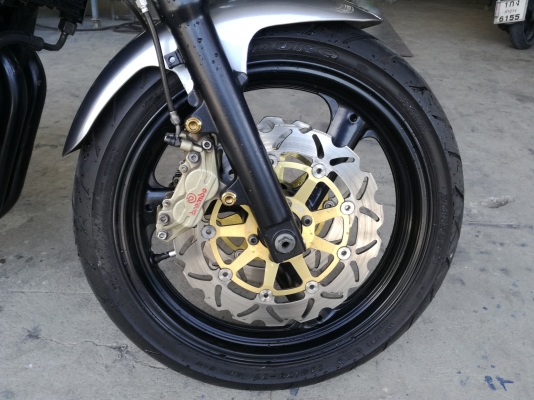 XJR400