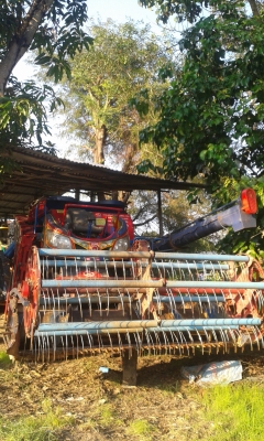 ขายรถเกี่ยวข้าว