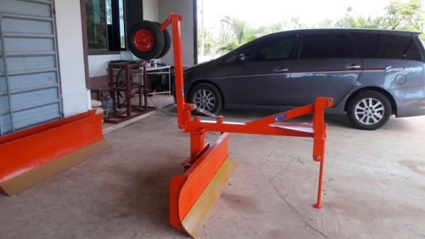 ขายชุดเกรดหลังรถเทรคเตอร์