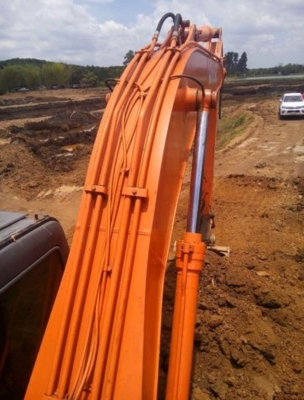 ขาย!! >>> Hitachi Ex200 <<< เบอร์ติดต่อ 098-7155789