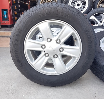 ขายล้อISUZU All 16 ยาง215/65/16 ปี 16 4 ล้อ