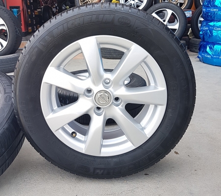 ขายล้อNISSAN ALMERA VL ยางปี1615  4 ล้อ