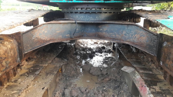 แมคโค KOBELCO มาร์ค 6 sk200